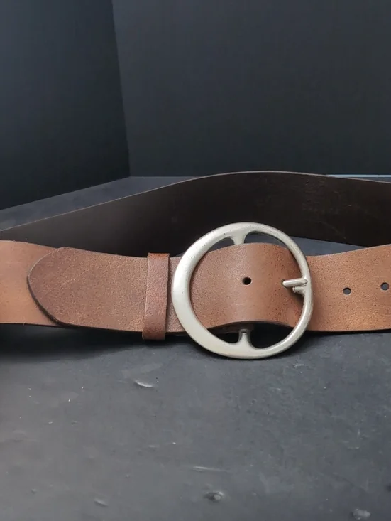 VGT,FH By Fullum & Holt Women's Wide Brown Leather Belt with Brass Buckle. - Picture 4 of 12